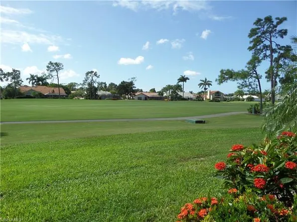 5276 Fox Hollow Dr, Naples, FL 34104