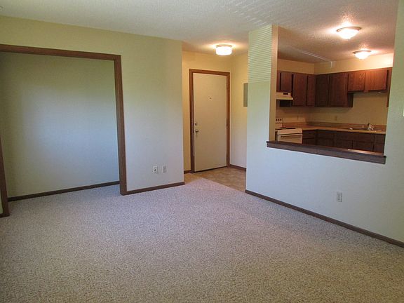 3rd image of 1504 Sioux Ave APT 6