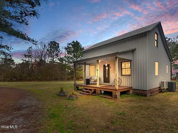 2nd image of 687 Alligator Creek Road