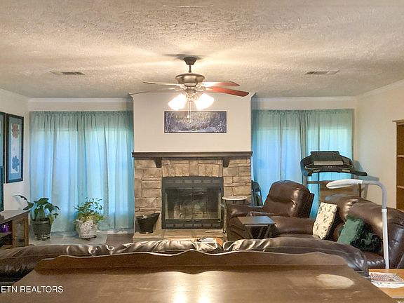 5th image of 133 Thompson Rd