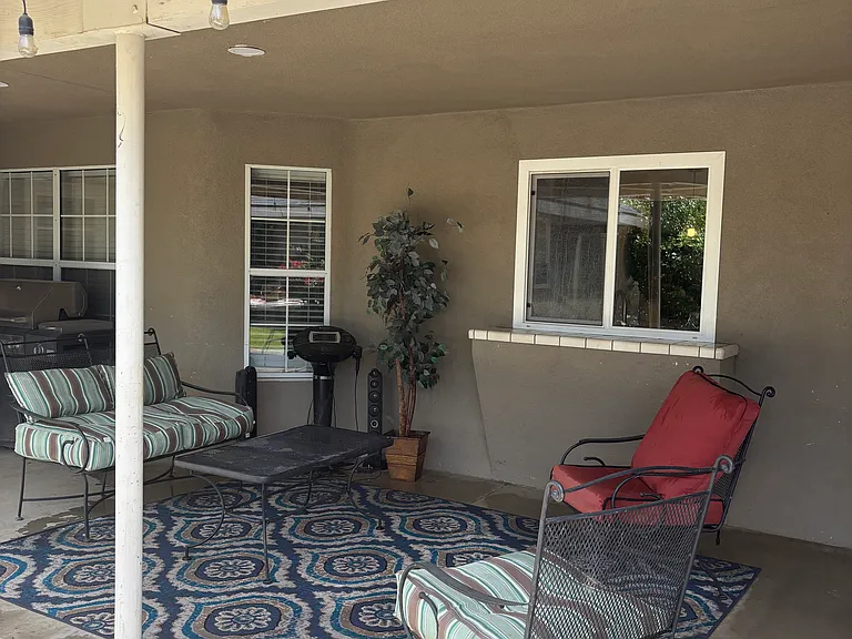 14117 Palm Ave — Photo 7