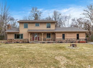 1185 Manitowoc Rd, Menasha, WI 54952