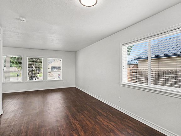 2nd image of 416 Madison Pl