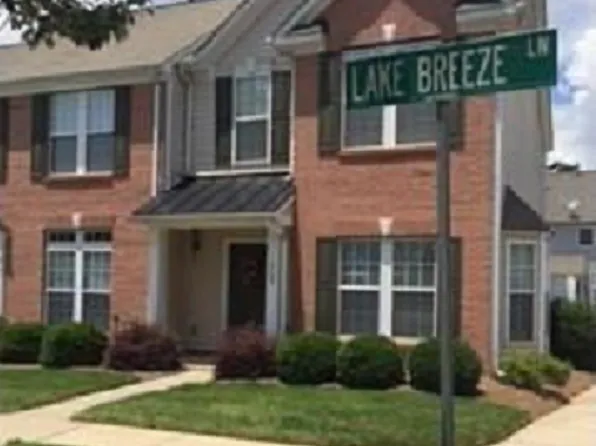 2165 Lake Breeze Ln, Denver, NC 28037