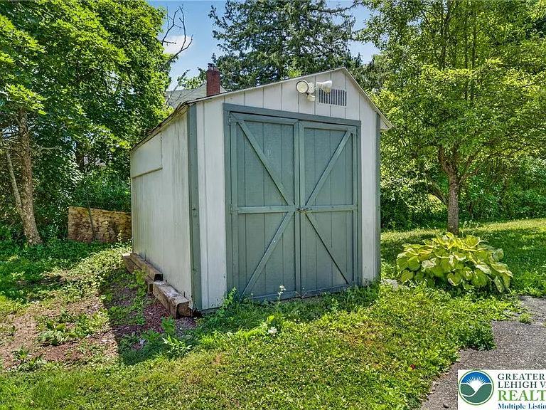 2674 Williams Rd — Photo 8