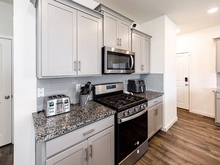 10213 Castor Dr — Photo 14