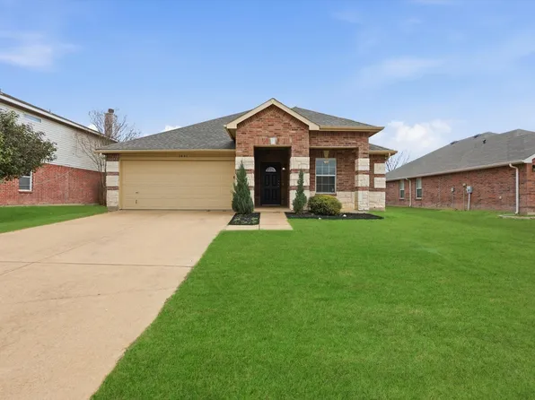 1441 Erin Dr, Burleson, TX 76028