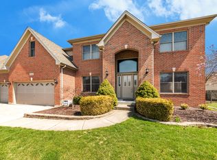3332 Farmgate Dr, Naperville, IL 60564