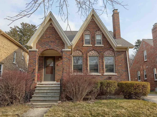 428 Calvin Ave, Grosse Pointe Farms, MI 48236