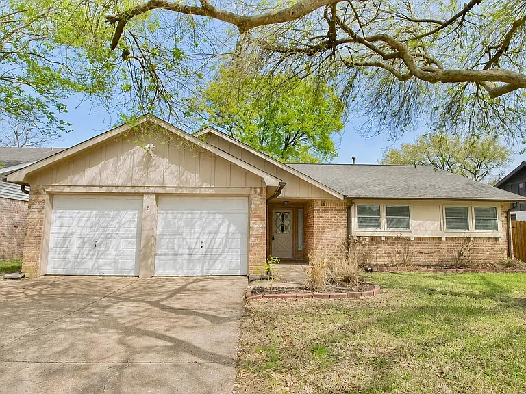 13511 Brook Hollow Dr — Photo 1