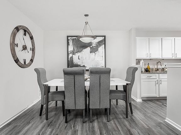 Charming Dining Area