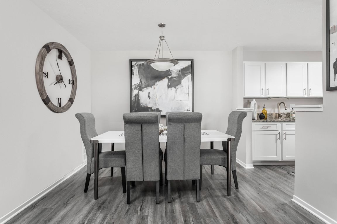 Charming Dining Area