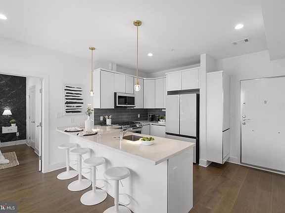 4th image of 1002 Rhode Island Ave NE #8
