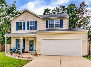 2651 Hidden Pond Cv, High Point, NC 27265
