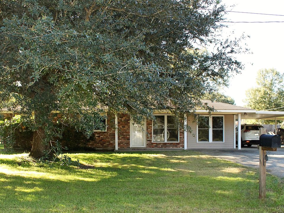 1st image of 146 Elmira Dr