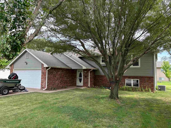 617 Aetna Dr, Cheney, KS 67025