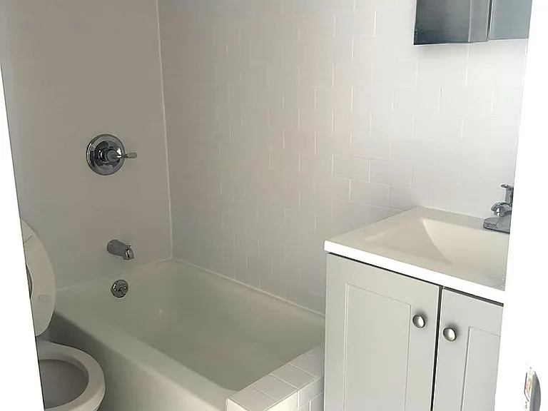 119 - Golden Crest 119 60th Street, LLC — Photo 33