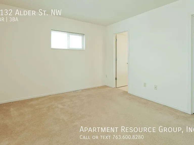 9132 Alder St NW — Photo 10