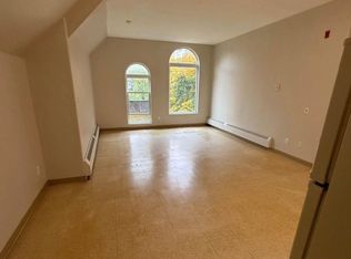 25 Winniett St #204, Woodstock, ON