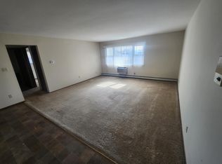 3252 S 108th St APT 1, West Allis, WI 53227