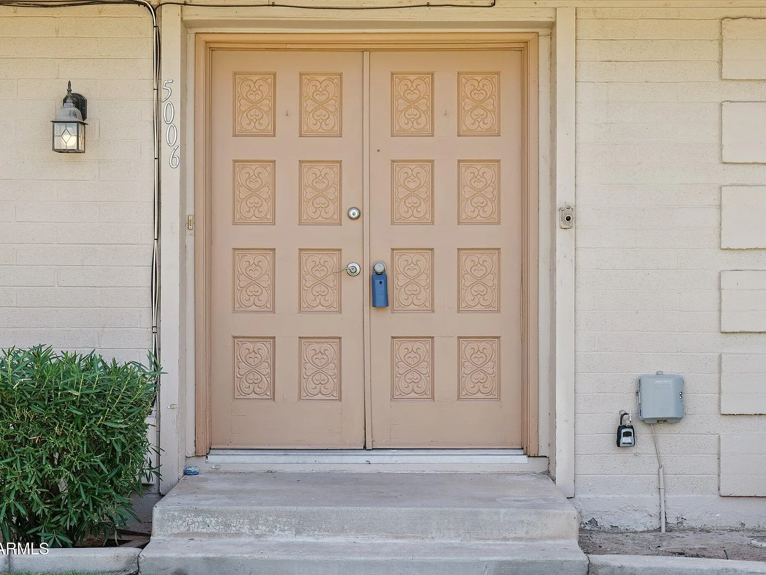 3 bed, 2.5 bath, 1656 sqft, $2,100 — Photo 3