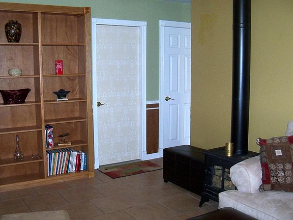 5th image of 498 Sandia Ave SE
