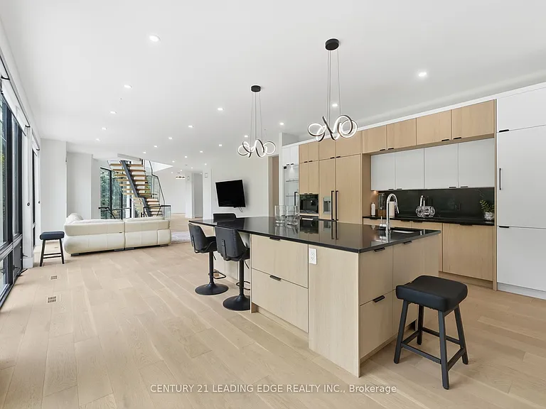 1362 Devon Rd — Photo 14