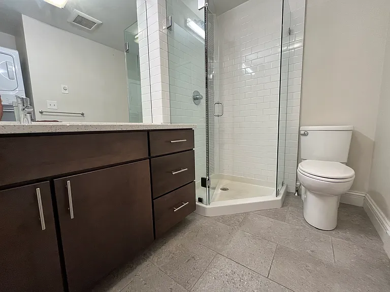 166 Newbury St #4R — Photo 7