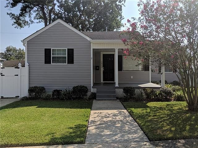 1st image of 1023 S Turnbull Dr
