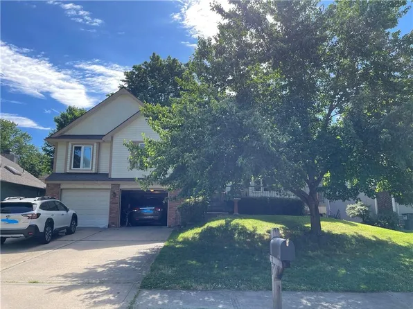 6223 N Indiana Ave, Gladstone, MO 64119