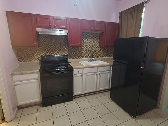 3rd image of 3833 California Ave