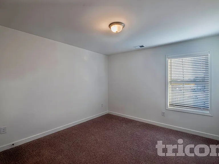 181 E Ridge Way — Photo 16