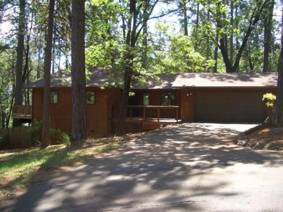 1700 Bandtail Ln photo 1