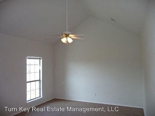 4th image of 129 Collett Ct