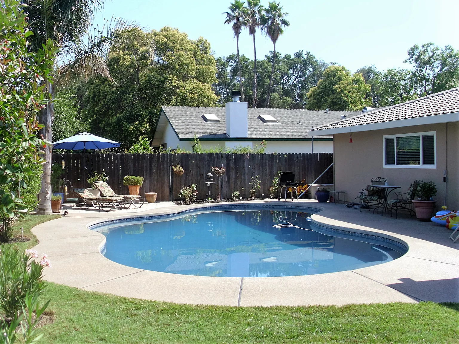 5804 Keyntel St photo 1