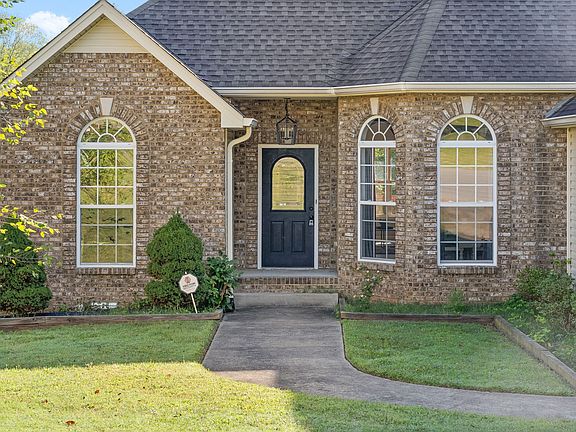 2nd image of 1147 Viewmont Dr