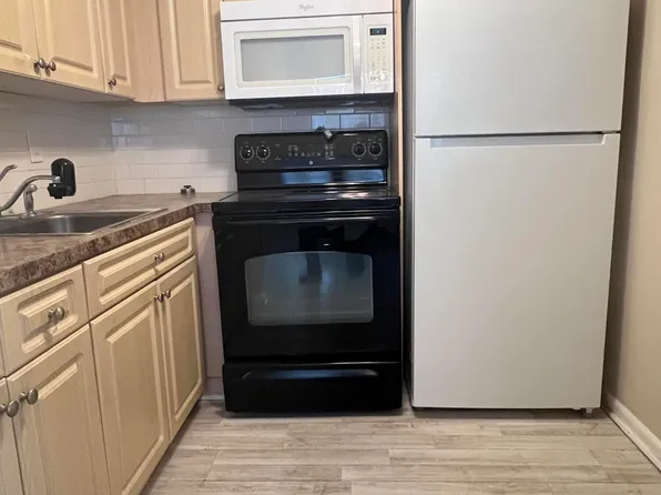 173 Waltham E, West Palm Beach, FL