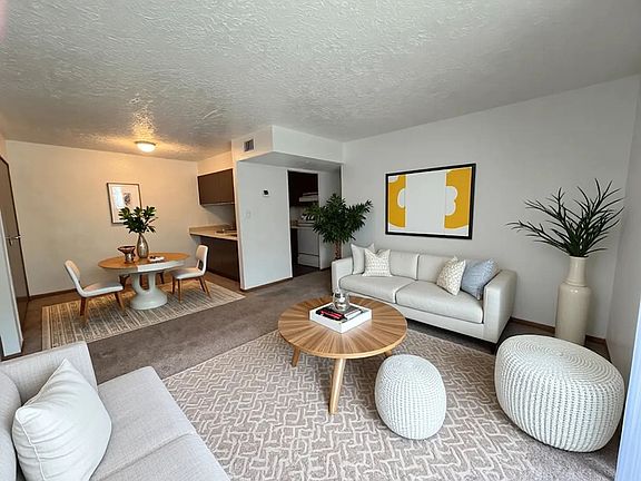 4th image of 200 Sunset St #106