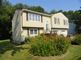 5 New York Blvd, Edison, NJ 08820