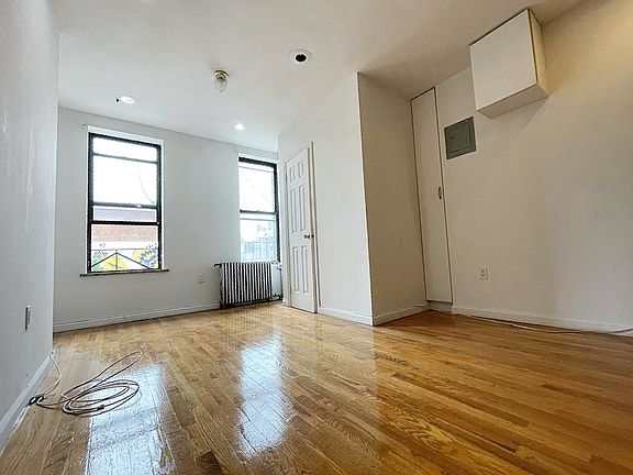 2nd image of 184 1st Ave #17