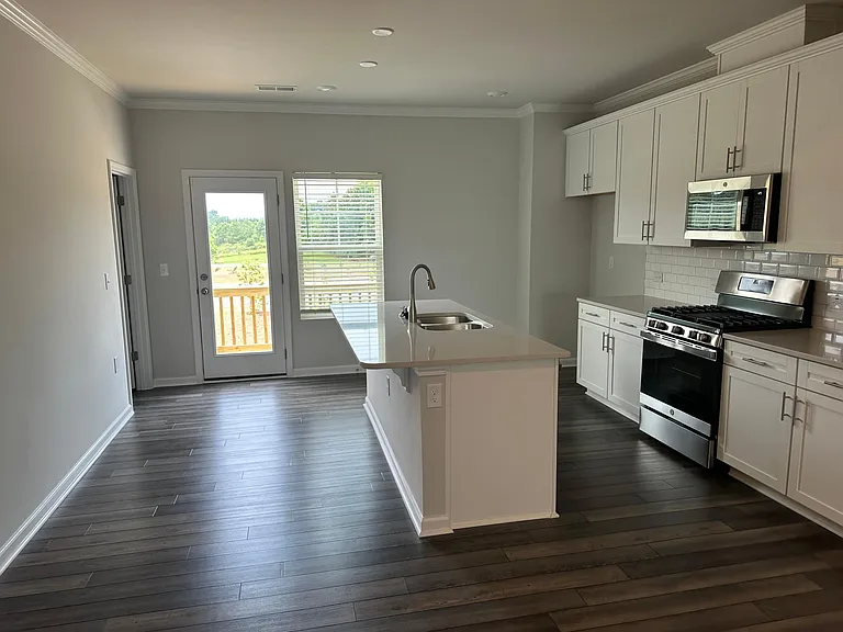 627 Gimari Dr — Photo 12