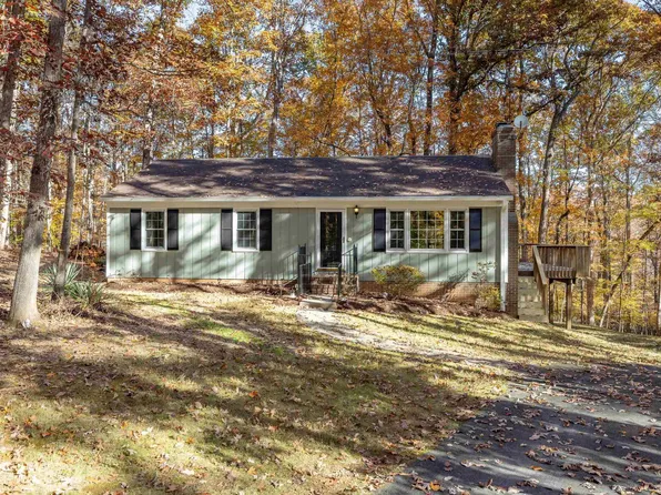 4802 Mechunk Rd, Keswick, VA 22947