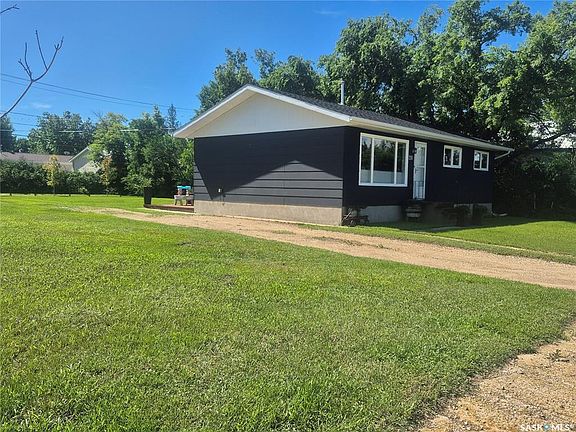 2nd image of 205 & 211 Main STREET