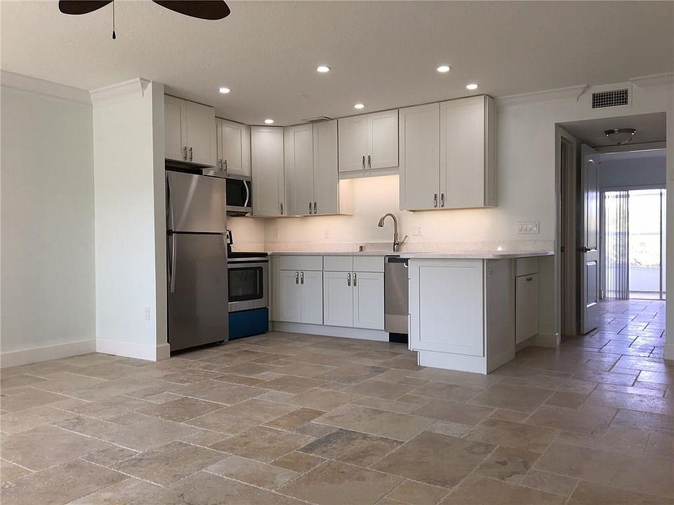 1st image of 2800 Indian River Blvd