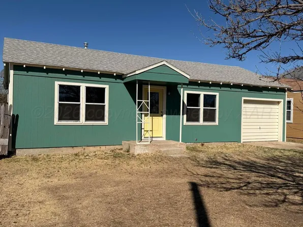 209 Elm Ave, Dumas, TX 79029