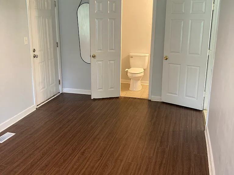 111 Trinity Dr — Photo 8