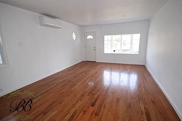 Sold by Bergen Basin Real Estate | media 2