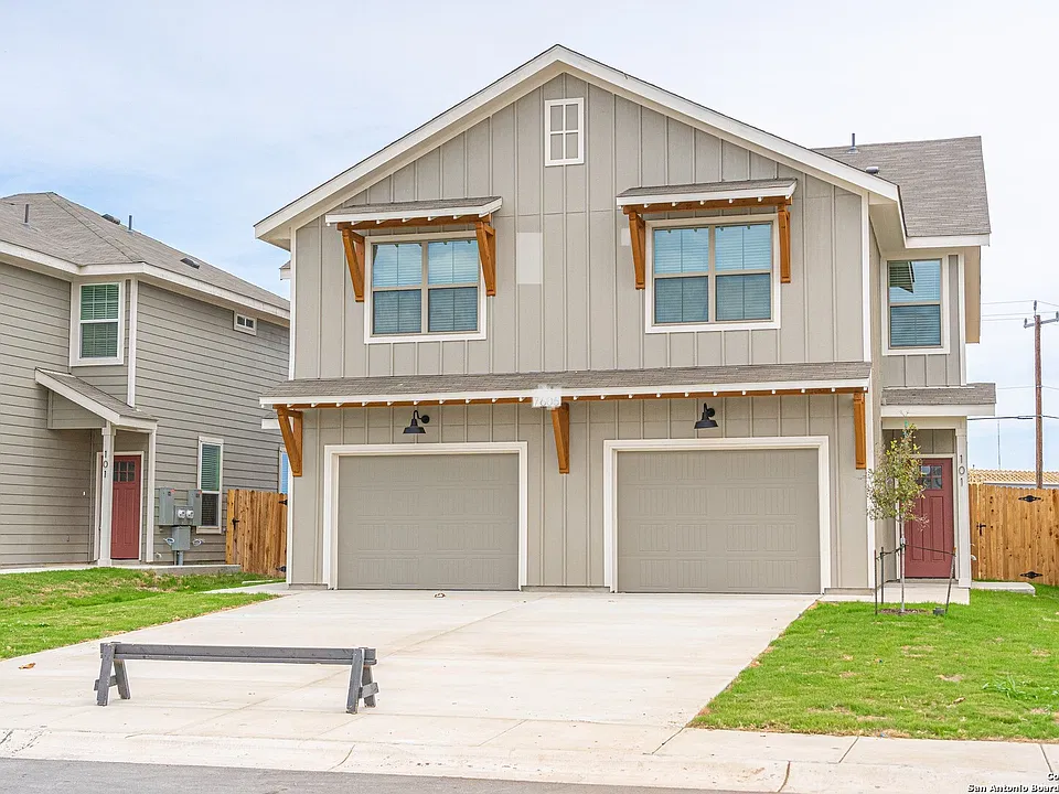 13513 Tulipwood Nook #102