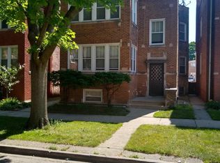 5845 N Maplewood Ave, Chicago, IL 60659