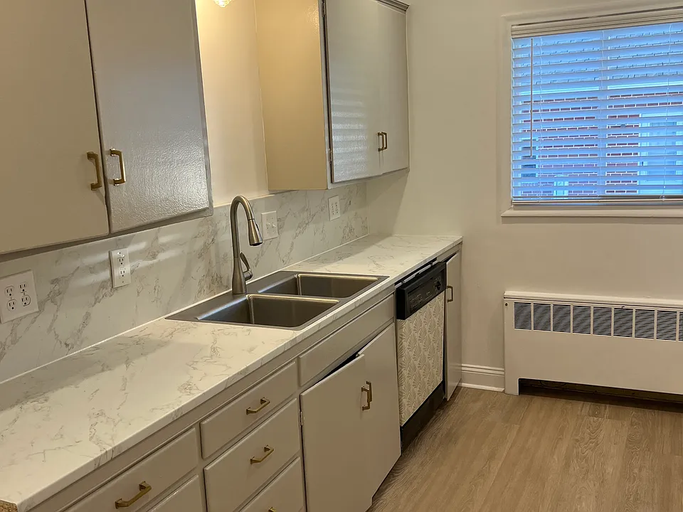 309 E 700 N #2